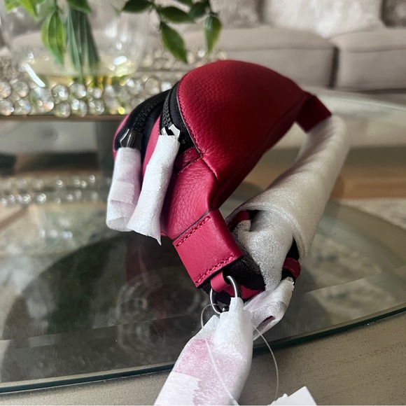 Coach Sprint waist Belt Bag 24 COLOR: Gunmetal/1941 Red - Picture 10 of 10